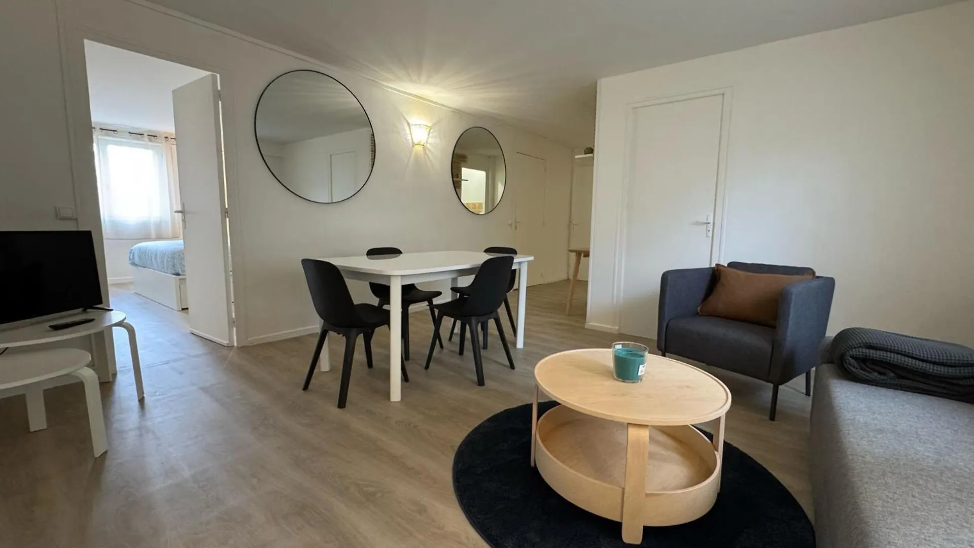 Holiday home Maison Meyzieu Terrasse Parking Stade-Ldlc-Eurexpo France