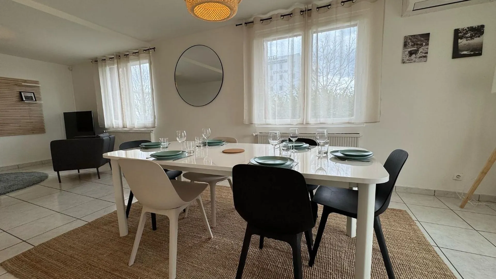 Holiday home Maison Meyzieu Terrasse Parking Stade-Ldlc-Eurexpo France