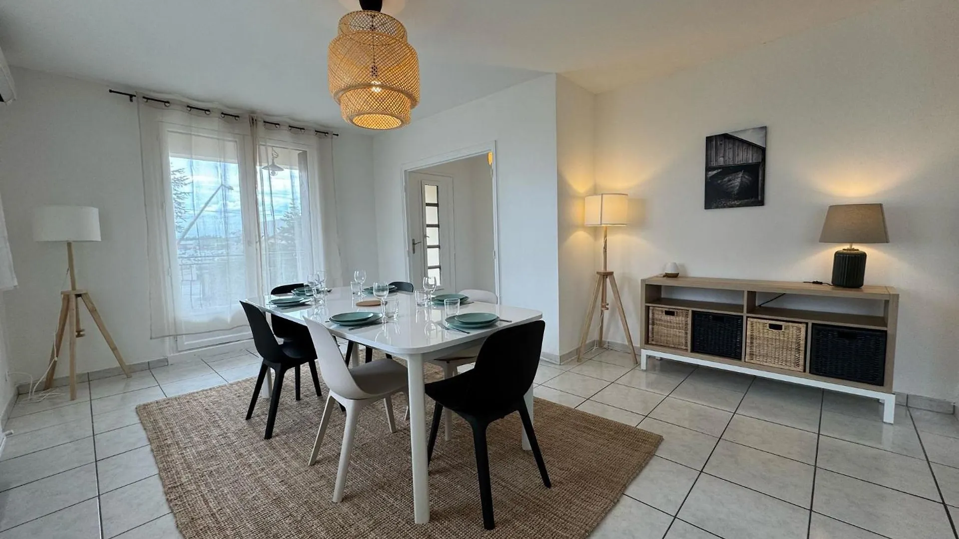 Maison Meyzieu Terrasse Parking Stade-Ldlc-Eurexpo 0*,  France