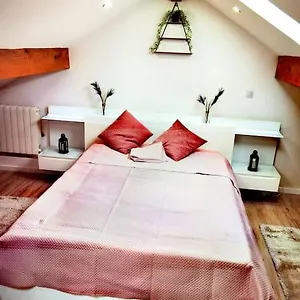 Chaleureuse Maisonnette Lyon Meyzieu